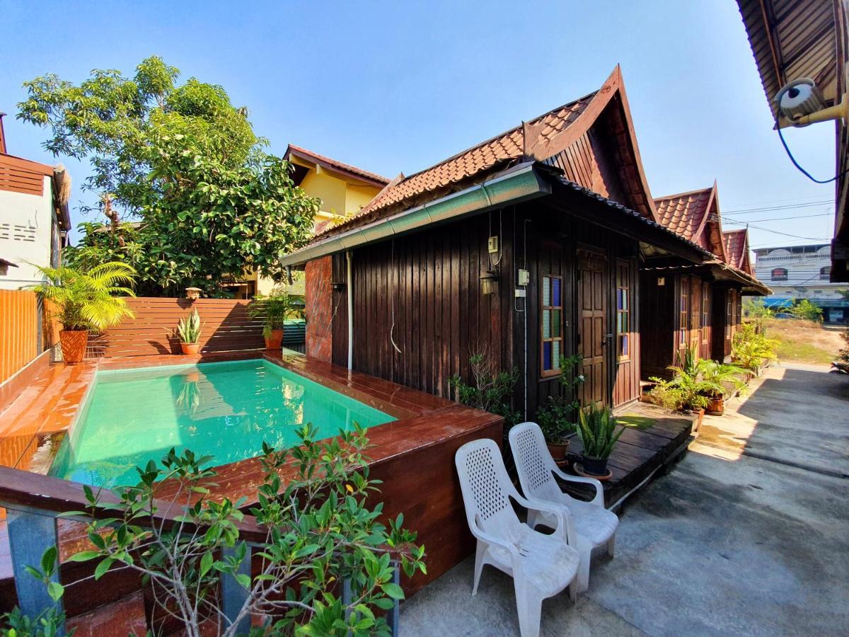 Ktt Resort And Motorbike & Bicycle For Rents Sukhothai Esterno foto