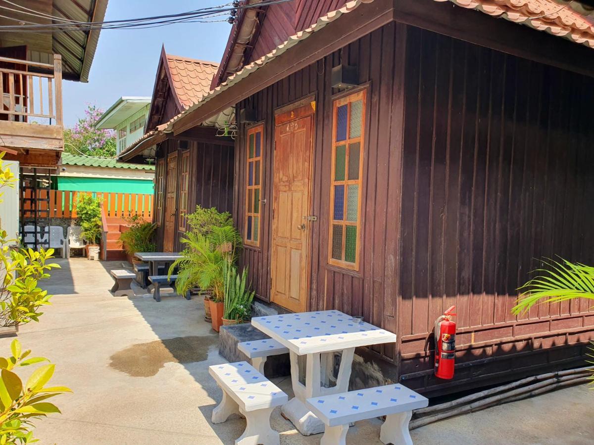 Ktt Resort And Motorbike & Bicycle For Rents Sukhothai Esterno foto