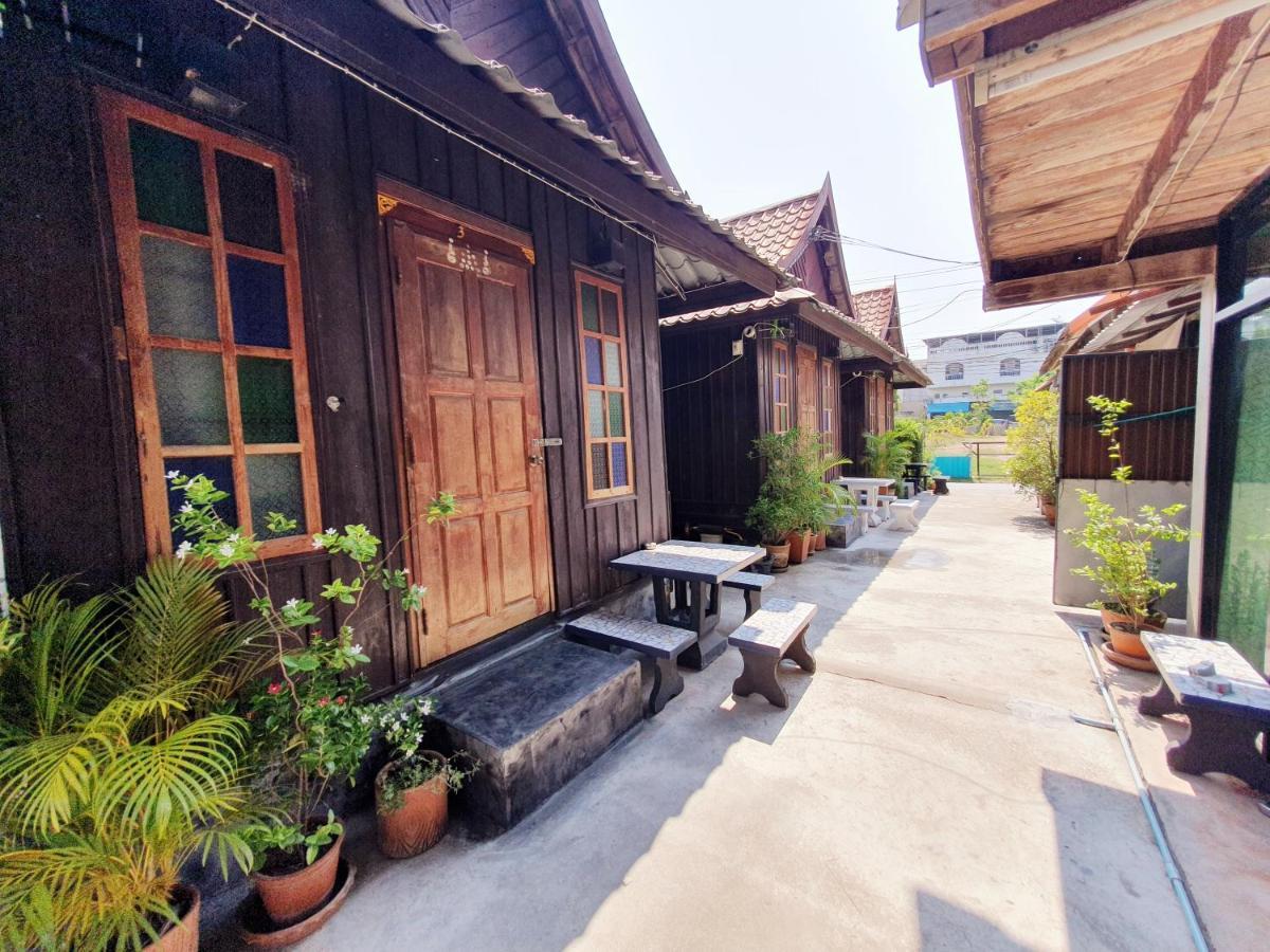 Ktt Resort And Motorbike & Bicycle For Rents Sukhothai Esterno foto