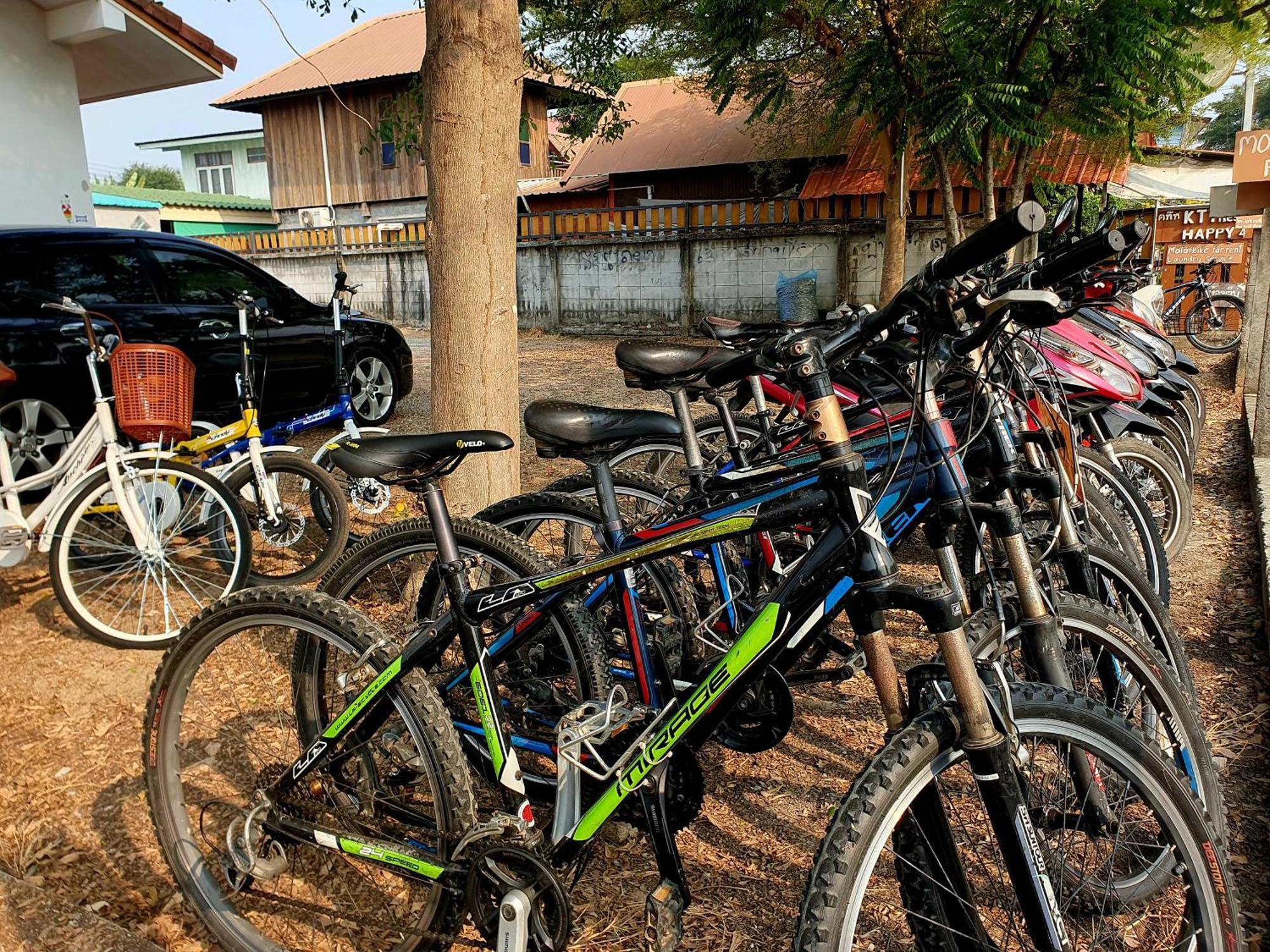 Ktt Resort And Motorbike & Bicycle For Rents Sukhothai Esterno foto